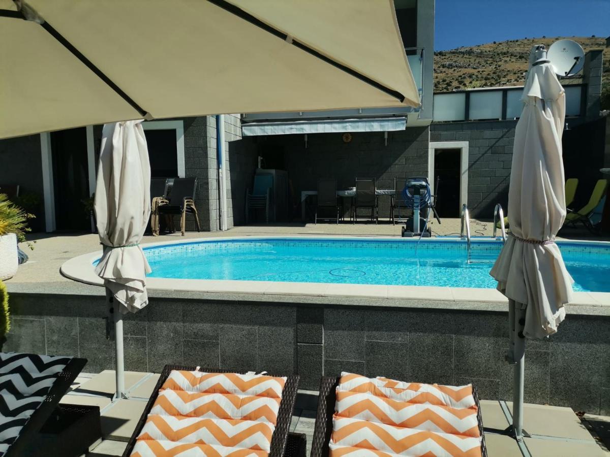 Apartment Ruza - Pool Seget Donji Exterior photo