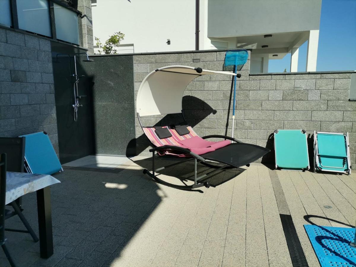 Apartment Ruza - Pool Seget Donji Exterior photo