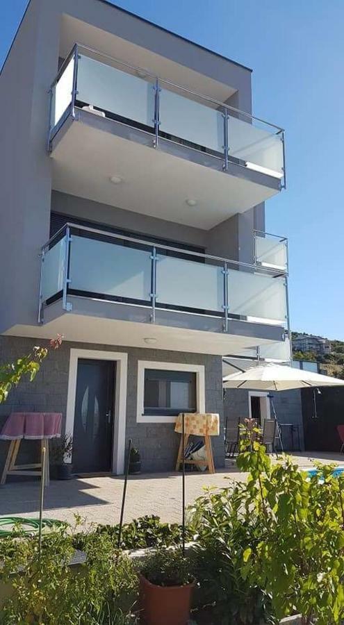 Apartment Ruza - Pool Seget Donji Exterior photo