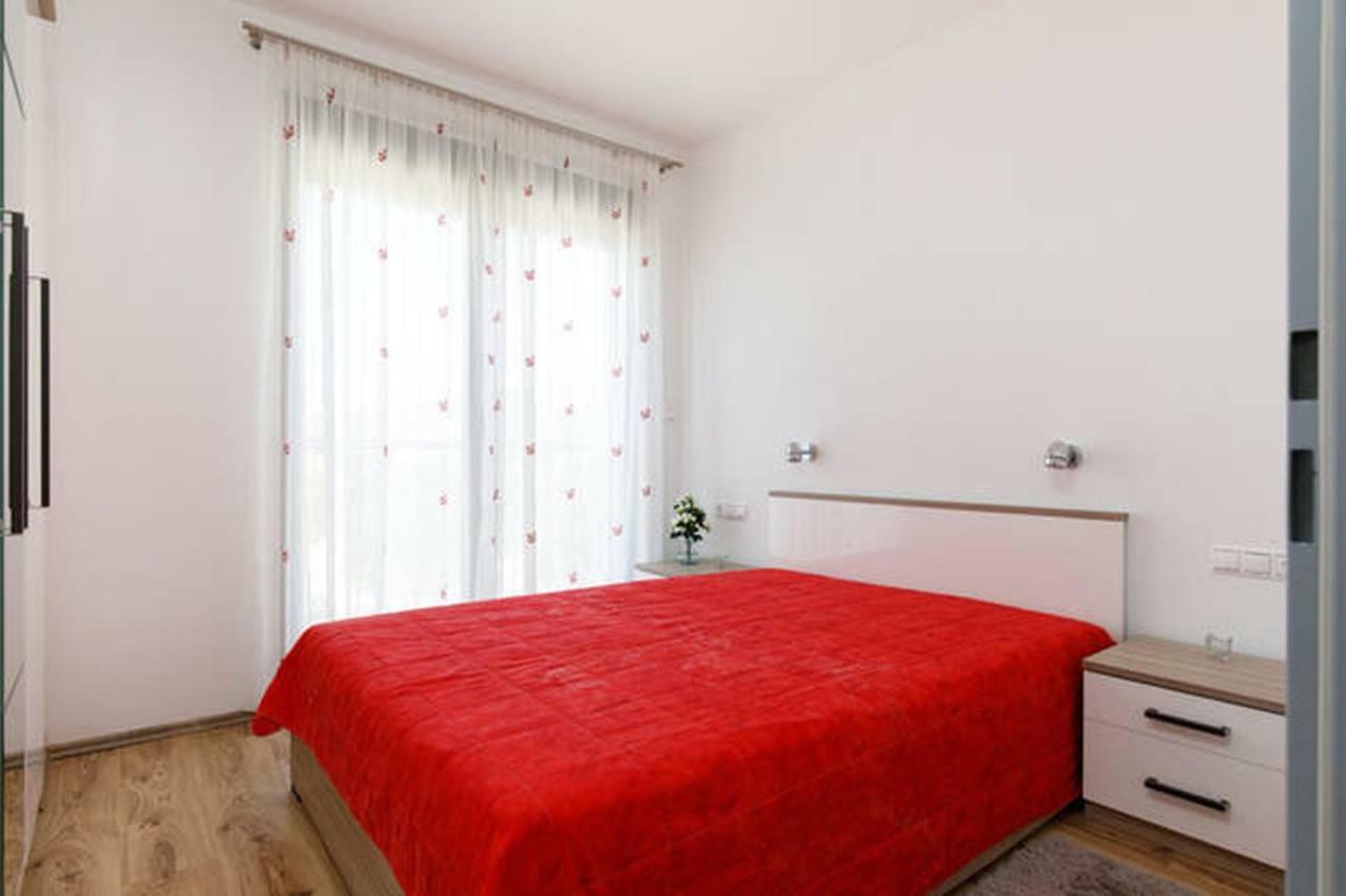 Apartment Ruza - Pool Seget Donji Exterior photo