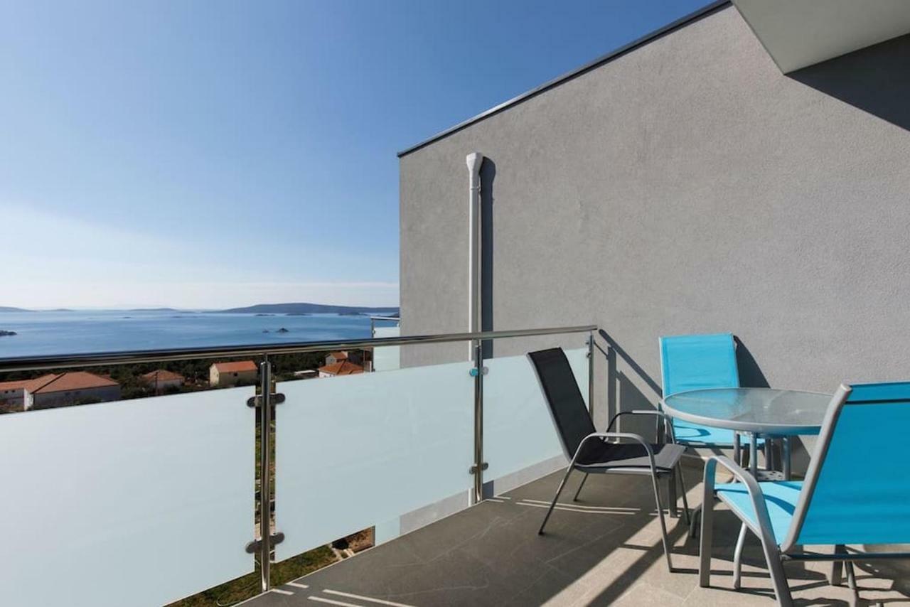 Apartment Ruza - Pool Seget Donji Exterior photo
